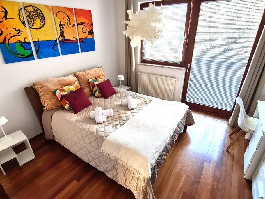 Entire Apartment, Near Clarion, O2 Arena, Metro 3 Min, Easter Market In Center 15 Min Appartement Prague