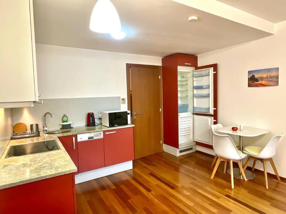 Appartement Entire Apartment, Near Clarion, O2 Arena, Metro 3 Min, Easter Market In Center 15 Min Prague
