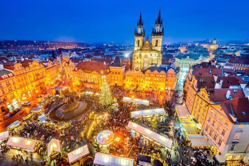 Entire Apartment, Near Clarion, O2 Arena, Metro 3 Min, Easter Market In Center 15 Min Appartement *