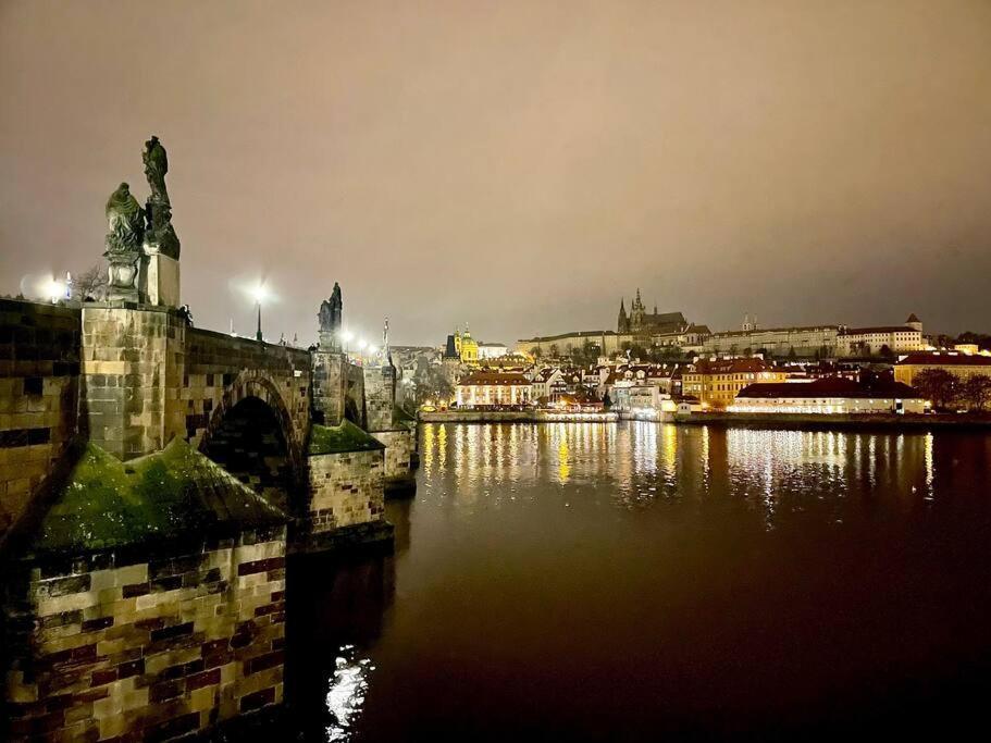 Appartement Entire Apartment, Near Clarion, O2 Arena, Metro 3 Min, Easter Market In Center 15 Min *